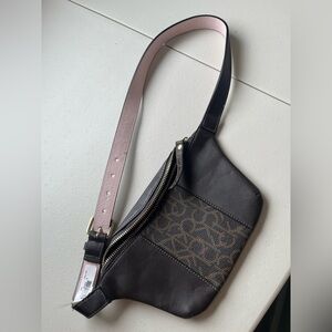 Calvin Klein fanny pack size large